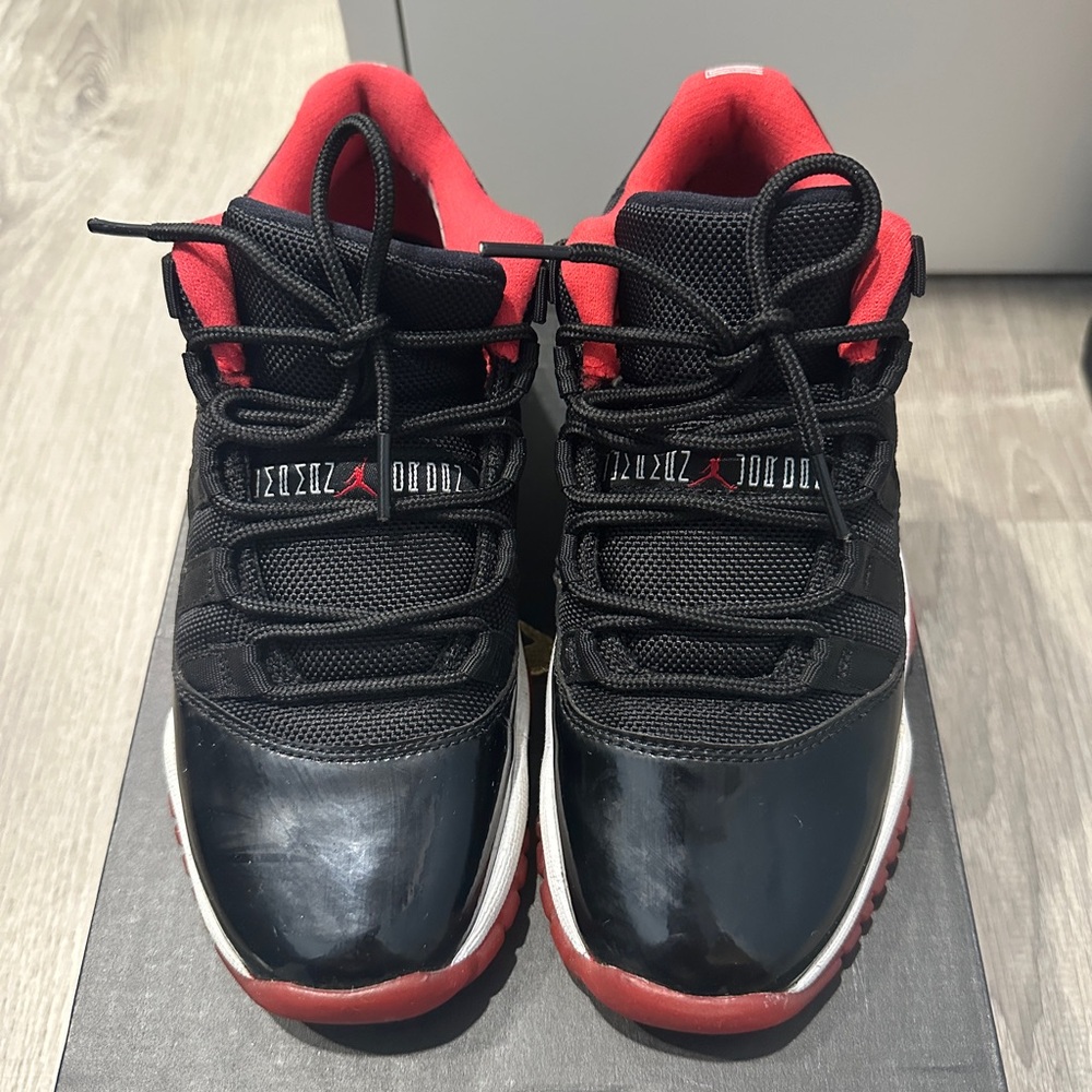Air Jordan 11 size 4 BS